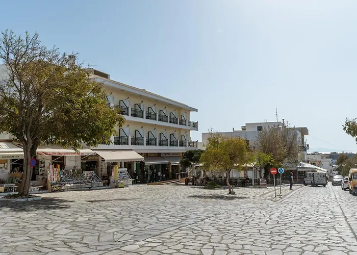 Pensionat En Tino 2 3*